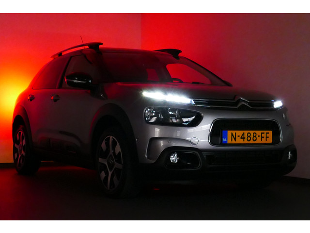 Citroen C4 Cactus 1.2 130pk Shine Plus. Camera, Navi, Clima, Cruise, StoelVerw, Haak 950kg