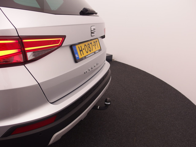Seat Ateca 1.5 TSI Style Business Intense TREKHAAK   KEYLESS   FULL LED   CAMERA   NAVI   CLIMA   PDC   NL-AUTO