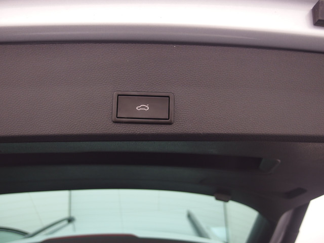Seat Ateca 1.5 TSI Style Business Intense TREKHAAK   KEYLESS   FULL LED   CAMERA   NAVI   CLIMA   PDC   NL-AUTO