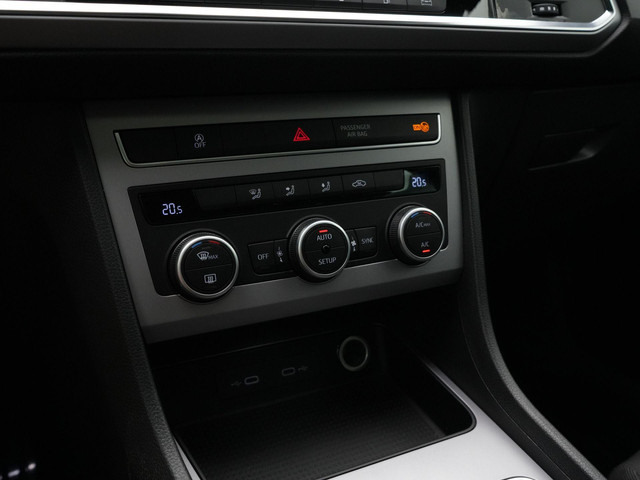 Seat Ateca 1.5 TSI 150 pk DSG FR Business Intense | Panoramadak | Adaptief onderstel | Achteruitrijcamera | Adaptive Cruise | Stoelverwarmi