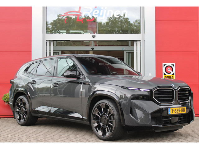 bmw-xm-654pk-phev-30-kwh---23-lichtmetalen-velgen-jetblack---soft-close---elektrisch-wegklapbare-trekhaak---m-sportremmen---driving-as