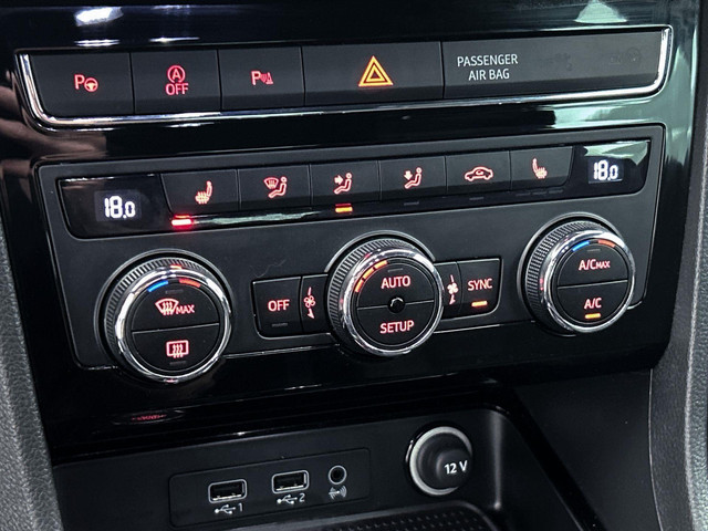 Seat Ateca 1.4 EcoTSI Xcellence Automaat | Trekhaak | Adaptive Cruise Control | Stoelverwarming | Navigatie