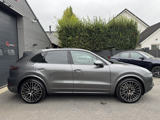 porsche-cayenne-2.9-s-441-pk---sport-chrono---panoramadak---camera---22-inch-lichtmetalen-velgen---sport-uitlaat--