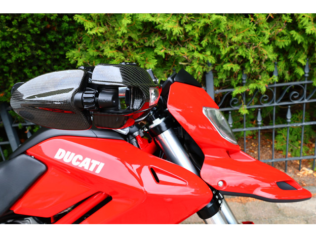 Ducati Hypermotard 796 ABS