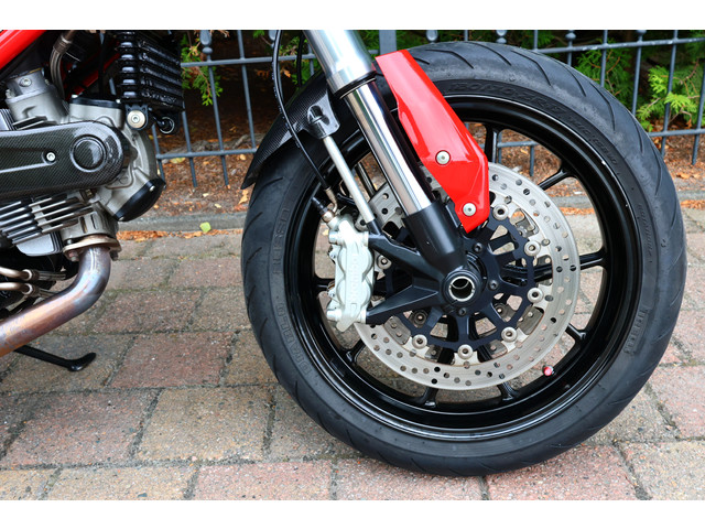 Ducati Hypermotard 796 ABS