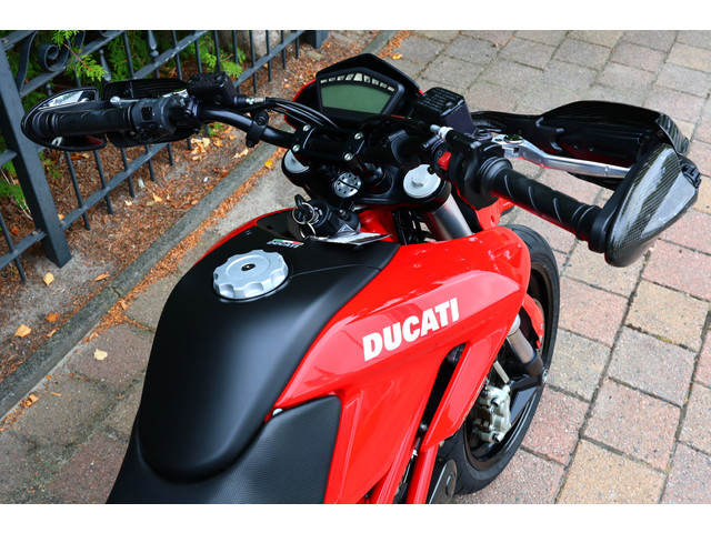 Ducati Hypermotard 796 ABS