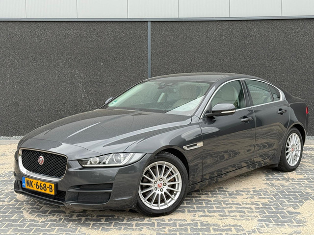 jaguar-xe-2.0-d-portfolio-xenon-leder-navi