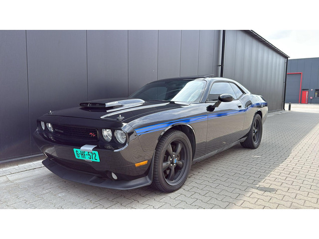 dodge-challenger-5.7-v8-hemi-mopar10-collector-s-item
