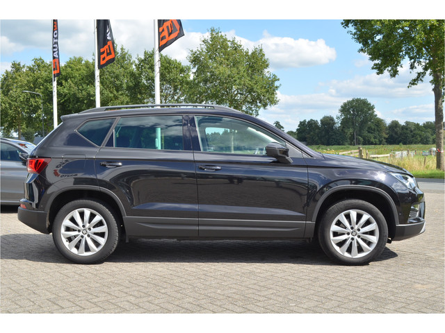 Seat Ateca 1.0 EcoTSI Virtual Cockpit | Carplay | a.Camera | LED koplampen | Metallic zwart | Getint glas | Climate | Cruise | LMV
