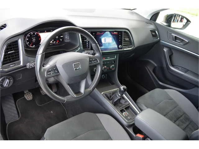 Seat Ateca 1.0 EcoTSI Virtual Cockpit | Carplay | a.Camera | LED koplampen | Metallic zwart | Getint glas | Climate | Cruise | LMV