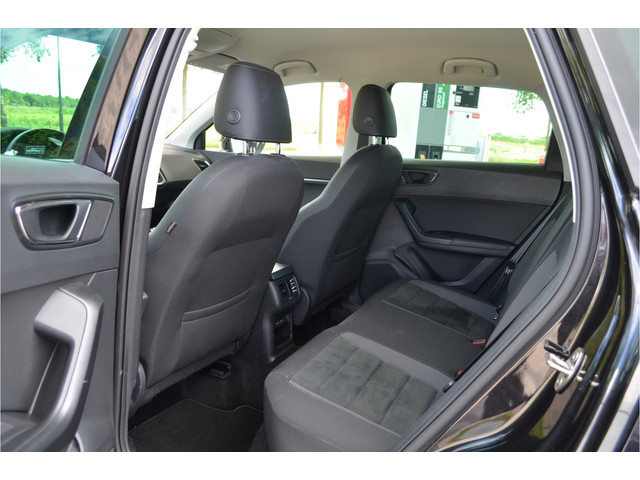 Seat Ateca 1.0 EcoTSI Virtual Cockpit | Carplay | a.Camera | LED koplampen | Metallic zwart | Getint glas | Climate | Cruise | LMV