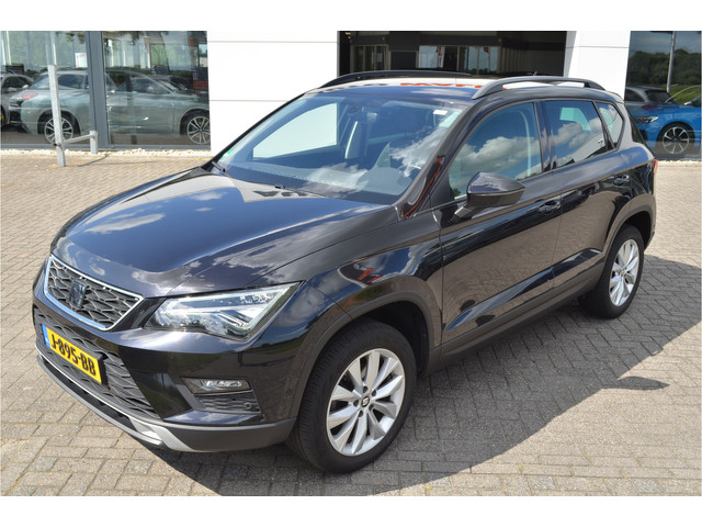 Seat Ateca 1.0 EcoTSI Virtual Cockpit | Carplay | a.Camera | LED koplampen | Metallic zwart | Getint glas | Climate | Cruise | LMV