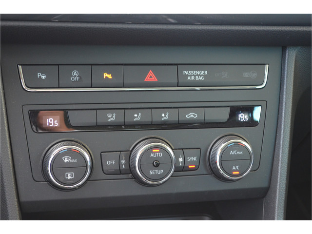 Seat Ateca 1.0 EcoTSI Virtual Cockpit | Carplay | a.Camera | LED koplampen | Metallic zwart | Getint glas | Climate | Cruise | LMV