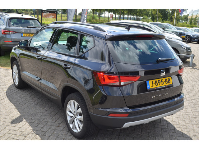 Seat Ateca 1.0 EcoTSI Virtual Cockpit | Carplay | a.Camera | LED koplampen | Metallic zwart | Getint glas | Climate | Cruise | LMV