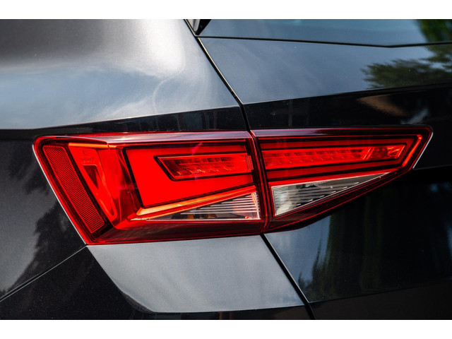 Seat Ateca 1.0 EcoTSI Style Business Intense Adaptive Cruise I Climate I Carplay I Android I Stoelverwarming I Parkeerhulp I BTW