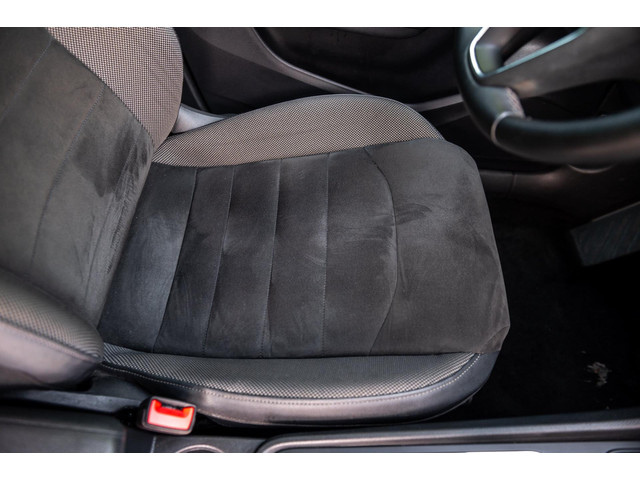 Seat Ateca 1.0 EcoTSI Style Business Intense Adaptive Cruise I Climate I Carplay I Android I Stoelverwarming I Parkeerhulp I BTW