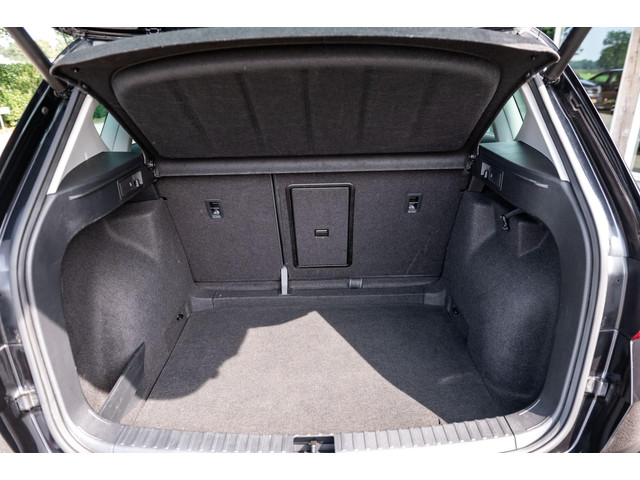 Seat Ateca 1.0 EcoTSI Style Business Intense Adaptive Cruise I Climate I Carplay I Android I Stoelverwarming I Parkeerhulp I BTW