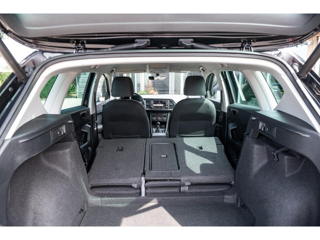 Seat Ateca 1.0 EcoTSI Style Business Intense Adaptive Cruise I Climate I Carplay I Android I Stoelverwarming I Parkeerhulp I BTW
