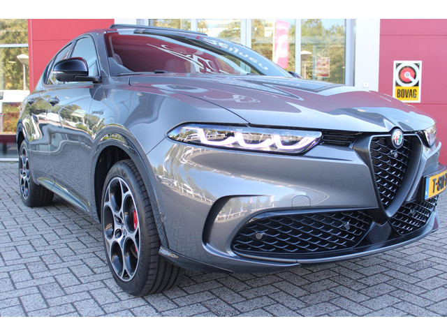 alfa-romeo-tonale-phev-280pk-veloce---nieuwe-auto----panoramisch-schuif-kantel-dak---winterpack-stoel-stuur-verwarming---technology-pack-parkeer