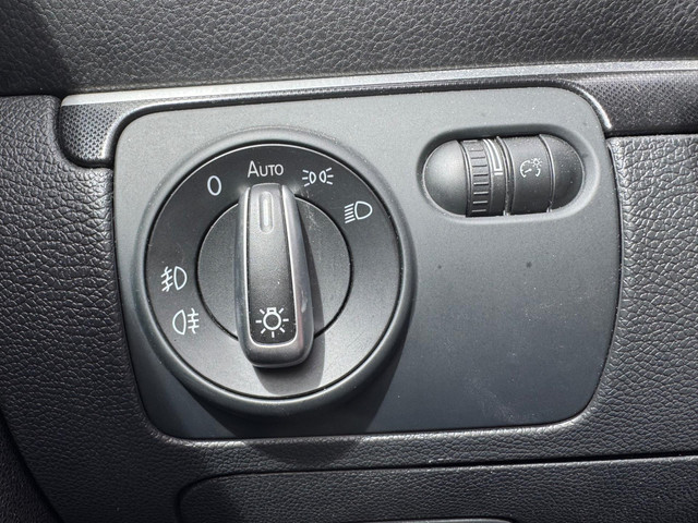 Volkswagen Eos 1.4 TSI Highline Clima Elek Pakket Lmv Leer