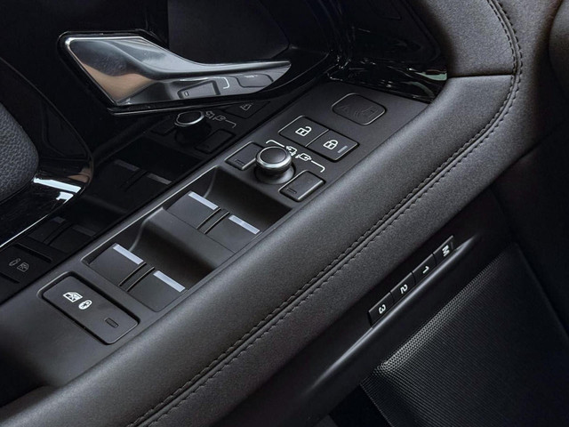 Land Rover Range Rover Evoque 1.5 P300e AWD R-Dynamic SE 309 pk, Leder, 360° camera, ACC, Meridian, Dealer onderhouden, Garantie