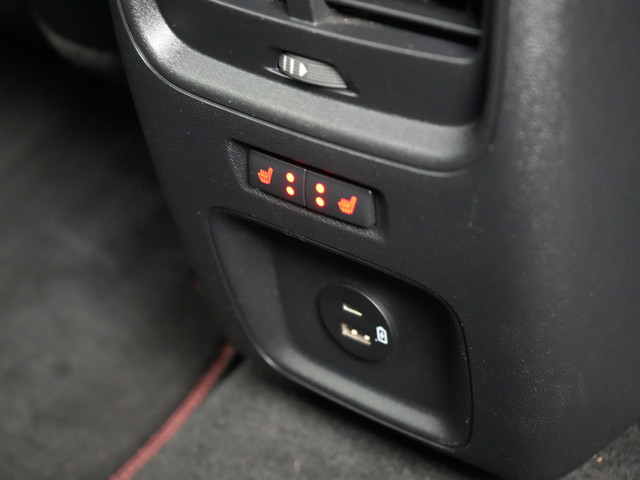 Ford Kuga 2.5 ST-Line X Plug in Hybrid 225pk Dealer O.H PHEV | Head up | Adaptive Cruise | 360 camera | Alcantara Sportstoelen Verwarmd |