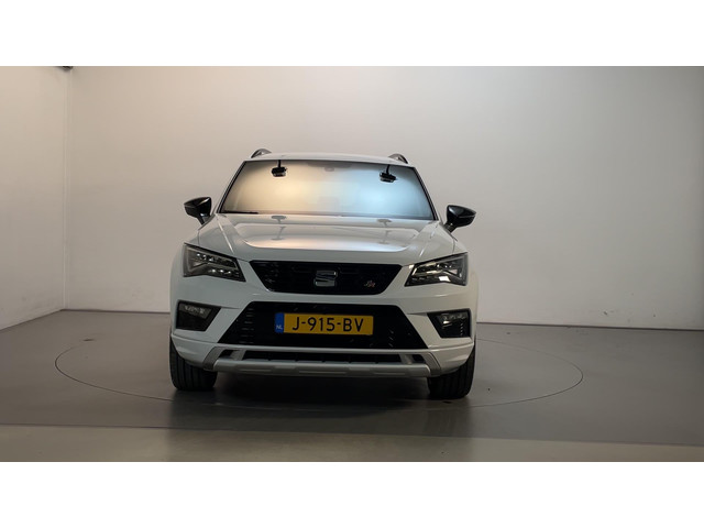 Seat Ateca 1.5 TSI 150pk DSG FR Business Intense Black Virtual Cockpit Camera Navigatie LED DAB+