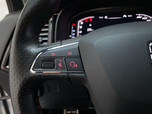 Seat Ateca 1.5 TSI 150pk DSG FR Business Intense Black Virtual Cockpit Camera Navigatie LED DAB+
