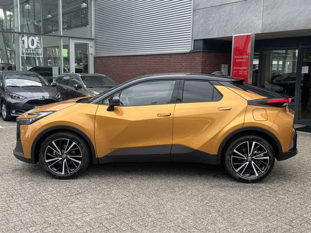 toyota-c-hr-1.8-hybrid-140-executive-nieuw-direct-leverbaar--jbl-audio-19---lm-velgen-park-sensoren-apple-android-clima-ad-cruise-blind-spot