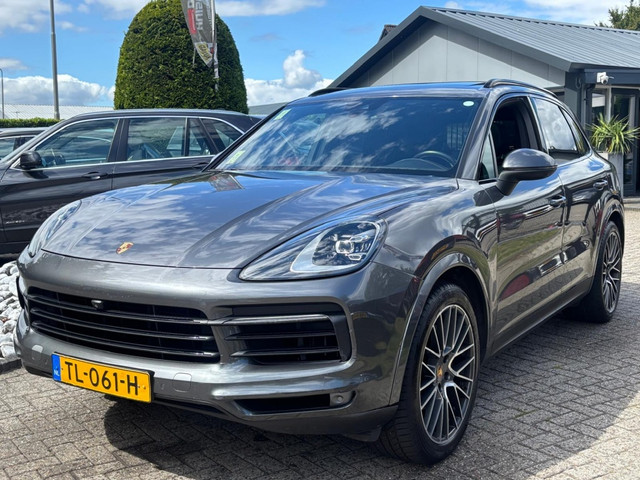 porsche-cayenne-3.0-benzine-2018-panoramadak-nieuw-model