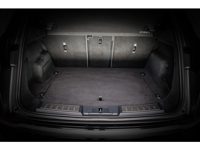 Land Rover Range Rover Evoque 2.0 P300 AWD R-Dynamic SE CAMERA | LANE.ASS | STOEL + STUUR VW | CARPLAY | MEM.STOELEN | FULL.LED