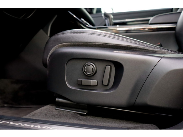 Land Rover Range Rover Evoque 2.0 P300 AWD R-Dynamic SE CAMERA | LANE.ASS | STOEL + STUUR VW | CARPLAY | MEM.STOELEN | FULL.LED