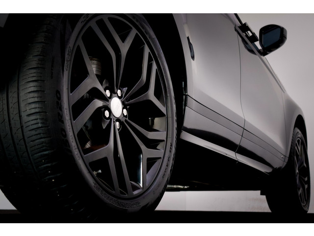 Land Rover Range Rover Evoque 2.0 P300 AWD R-Dynamic SE CAMERA | LANE.ASS | STOEL + STUUR VW | CARPLAY | MEM.STOELEN | FULL.LED