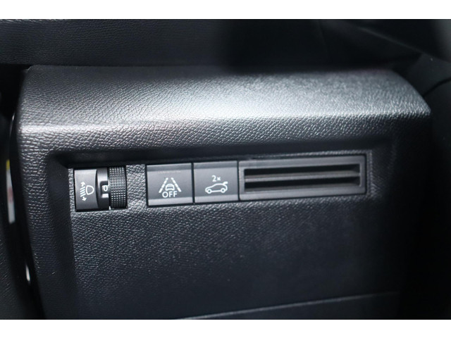 Citroen ë-C4 X Feel 50 kWh Navi Apple Carplay Climate Control 18 LMW