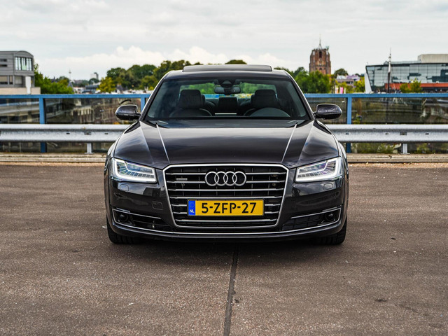 Audi A8 3.0 TDI quattro Pro Line+ Facelift Schuifdak Matrix LED Luchtvering Trekhaak Cruise Control Adaptief