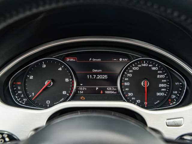 Audi A8 3.0 TDI quattro Pro Line+ Facelift Schuifdak Matrix LED Luchtvering Trekhaak Cruise Control Adaptief