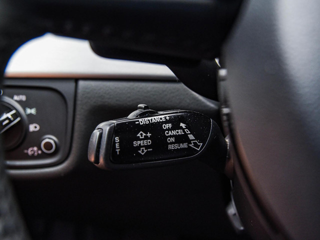 Audi A8 3.0 TDI quattro Pro Line+ Facelift Schuifdak Matrix LED Luchtvering Trekhaak Cruise Control Adaptief