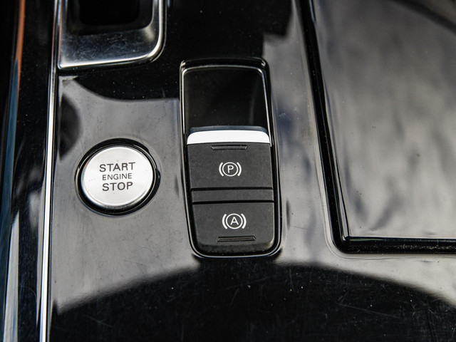 Audi A8 3.0 TDI quattro Pro Line+ Facelift Schuifdak Matrix LED Luchtvering Trekhaak Cruise Control Adaptief