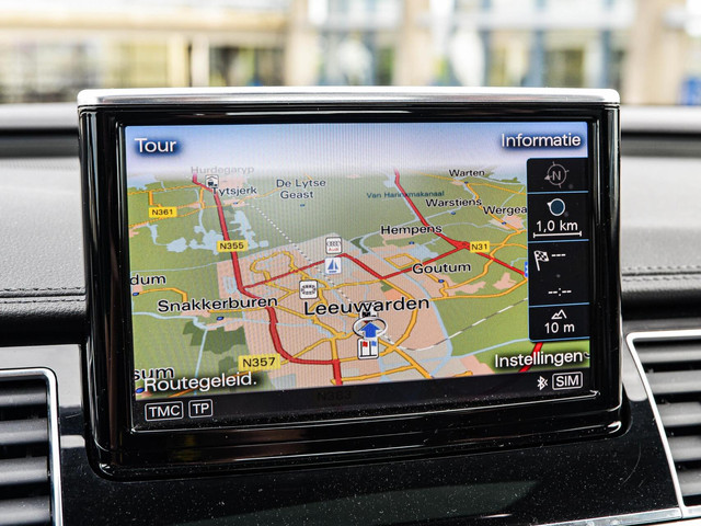 Audi A8 3.0 TDI quattro Pro Line+ Facelift Schuifdak Matrix LED Luchtvering Trekhaak Cruise Control Adaptief