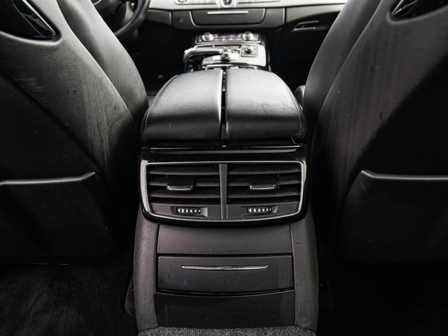 Audi A8 3.0 TDI quattro Pro Line+ Facelift Schuifdak Matrix LED Luchtvering Trekhaak Cruise Control Adaptief