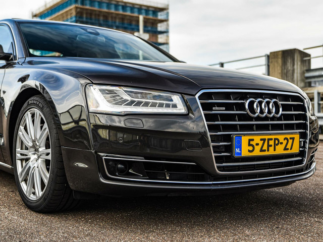 Audi A8 3.0 TDI quattro Pro Line+ Facelift Schuifdak Matrix LED Luchtvering Trekhaak Cruise Control Adaptief