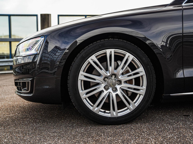 Audi A8 3.0 TDI quattro Pro Line+ Facelift Schuifdak Matrix LED Luchtvering Trekhaak Cruise Control Adaptief