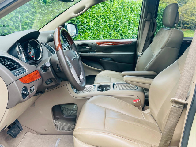 Chrysler Grand Voyager 3.6 V6Stow&Go .Limited 2XTV DVD