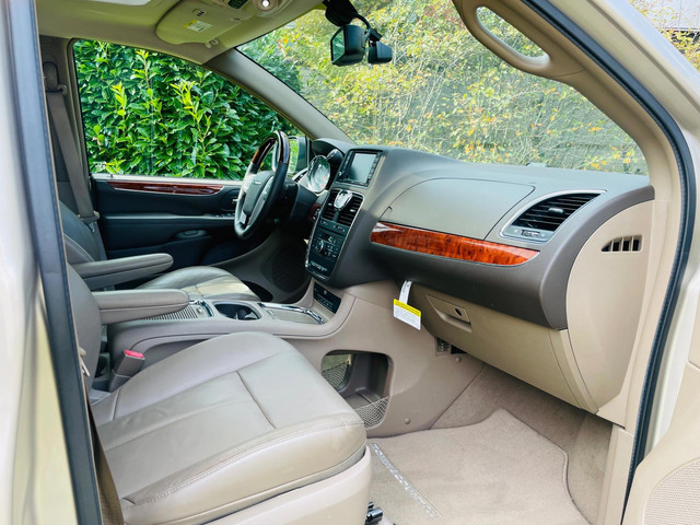 Chrysler Grand Voyager 3.6 V6Stow&Go .Limited 2XTV DVD