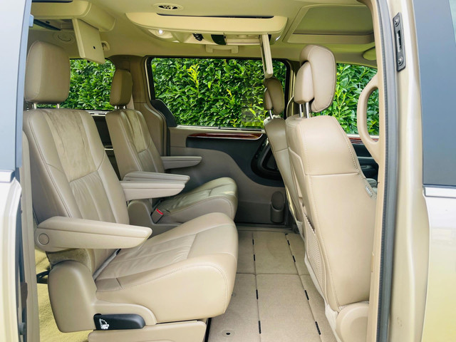 Chrysler Grand Voyager 3.6 V6Stow&Go .Limited 2XTV DVD