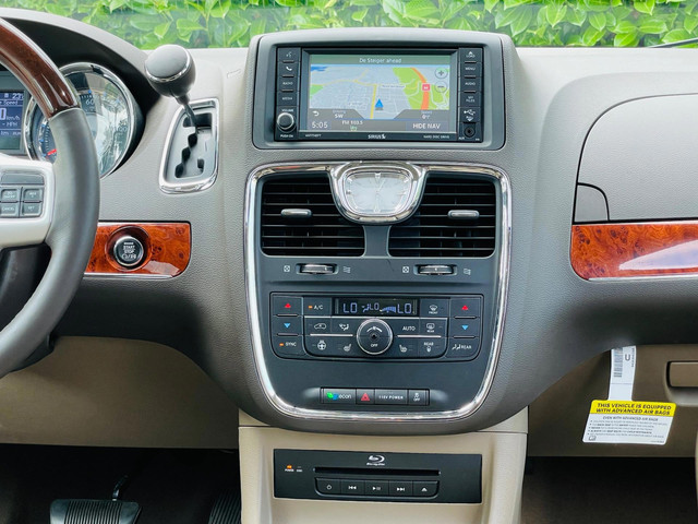 Chrysler Grand Voyager 3.6 V6Stow&Go .Limited 2XTV DVD