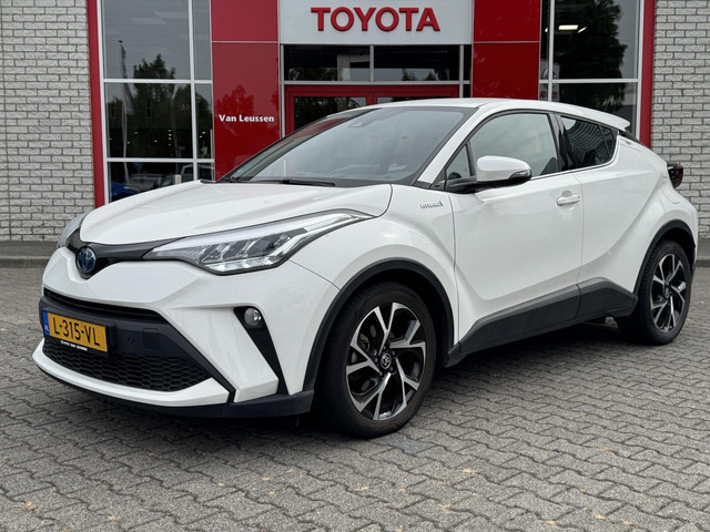 toyota-c-hr-1.8-hybrid-dynamic-nl-auto-camera-park-sensoren-v-a-lm-velgen-apple-android-led