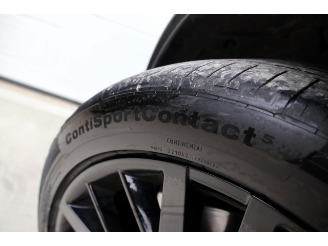 Land Rover Range Rover Sport 5.0 V8 Supercharged SVR-Facelift-Carbon-Meridian-Pano
