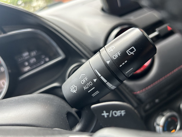 Mazda CX-3 2.0 SkyActiv-G 120 GT-M    FULL LED    NAVI    CAMERA    CLIMA    PDC    HUD    BOSE AUDIO