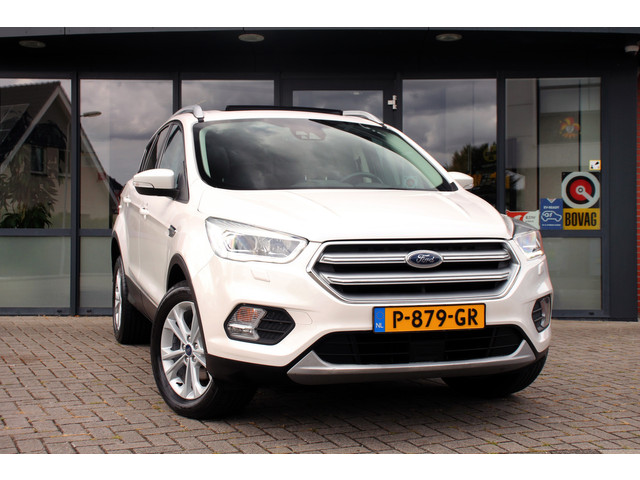 Ford Kuga 1.5 Ecoboost automaat Titanium | Half Leer | CarPlay   Android auto | Winter pakket